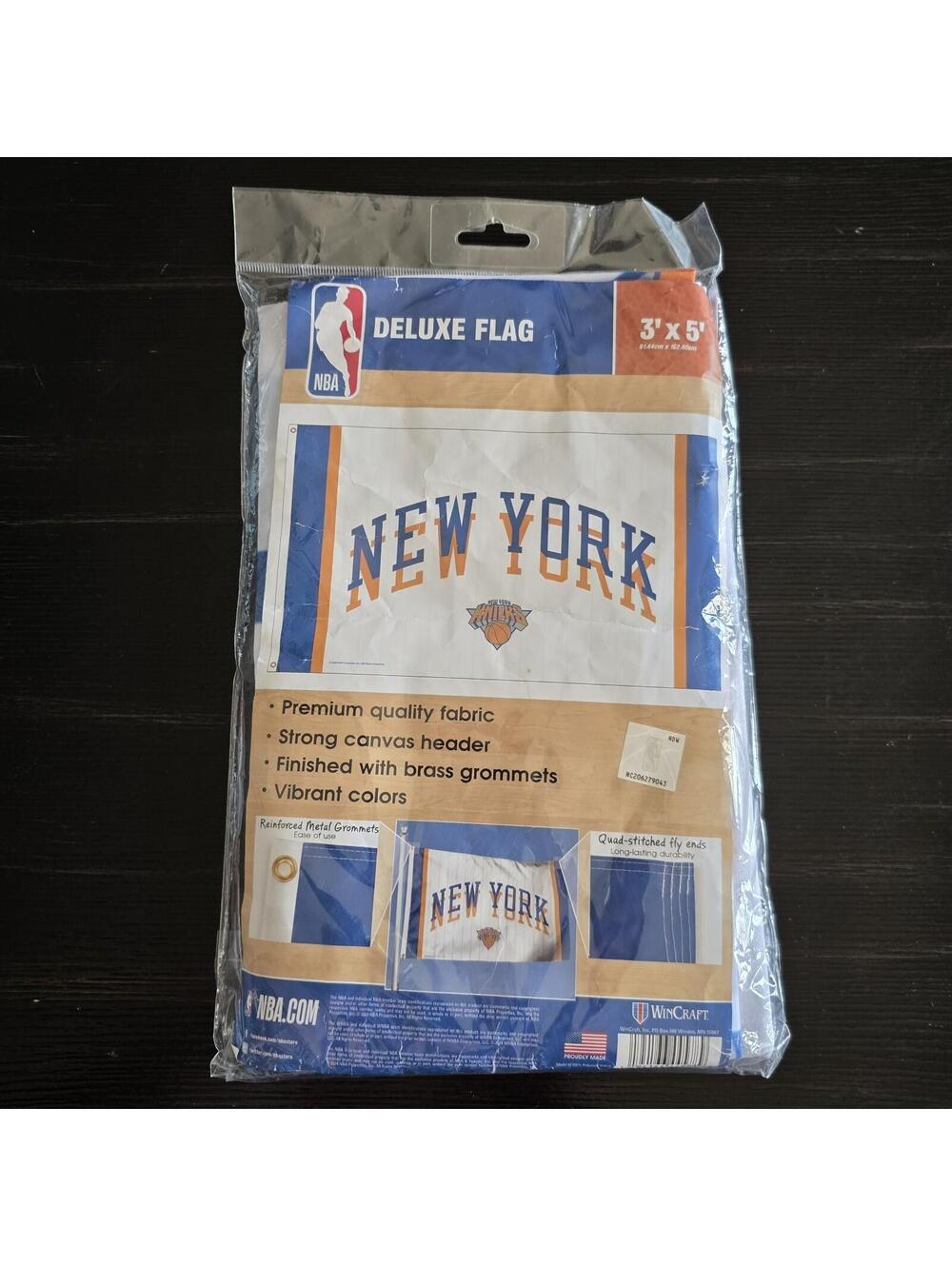 Official NBA New York Knicks Deluxe Flag 3' x 5' WinCraft Sealed New